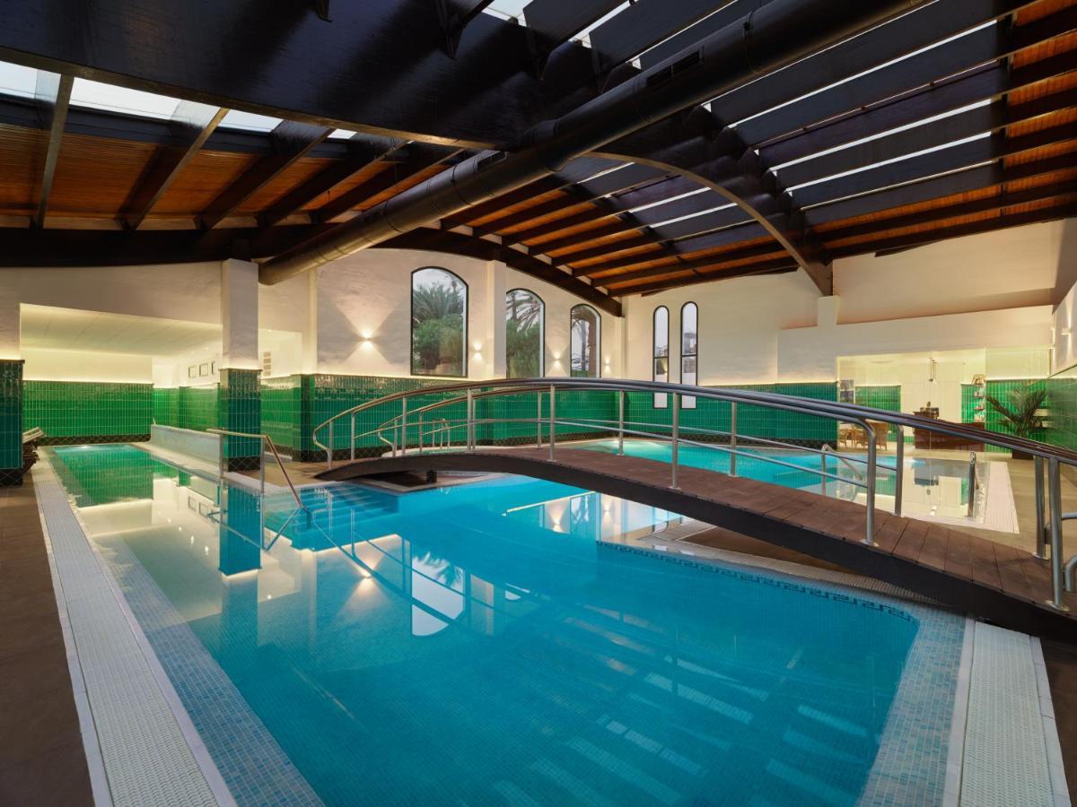 H10 Rubicon Horizons Collection (Adults Only) Hotel Playa Blanca  Ngoại thất bức ảnh The swimming pool at the hotel